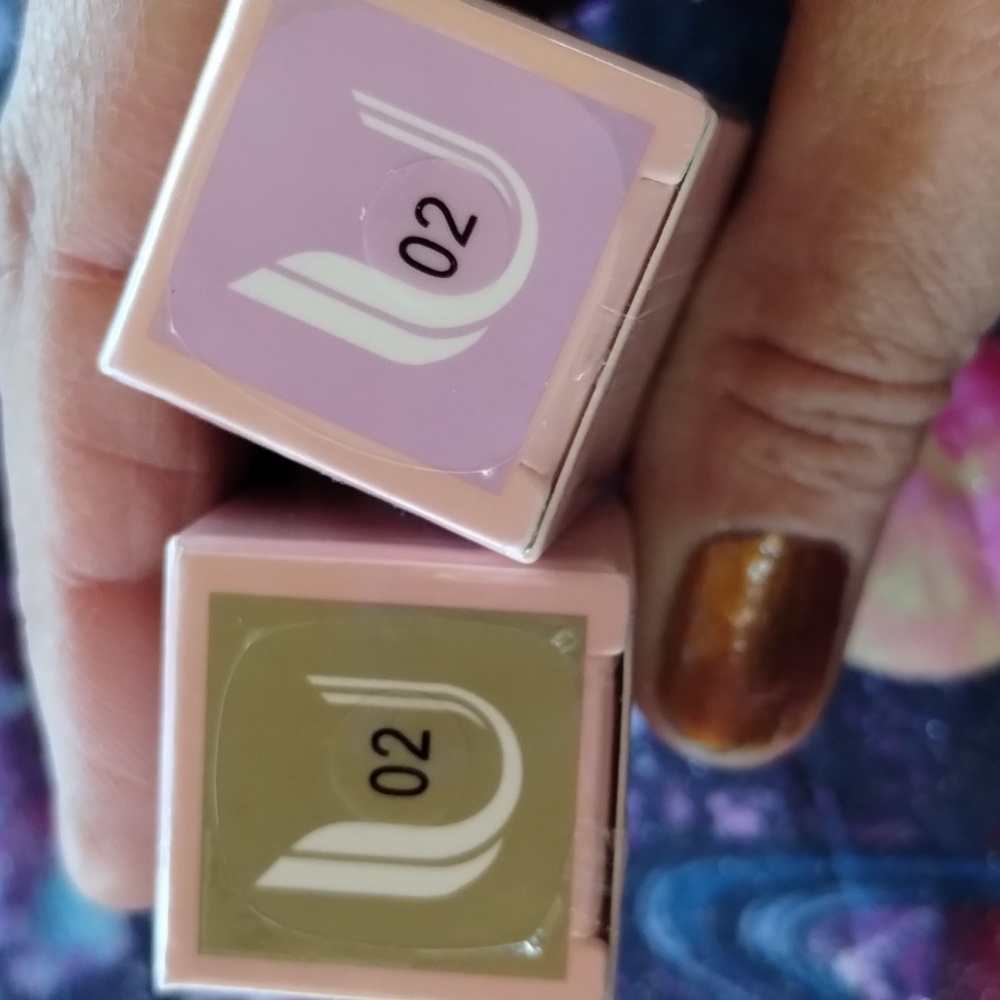Luxaza Contour and Highlight Stick Set - Green and Pink - Picture 2 of 4